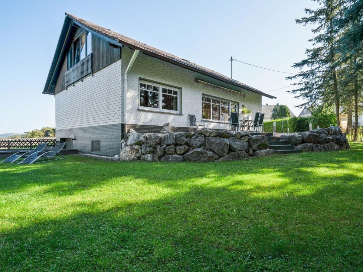 A Detached Holiday Home In A Highly Scenic Area Trierscheid Eksteriør billede