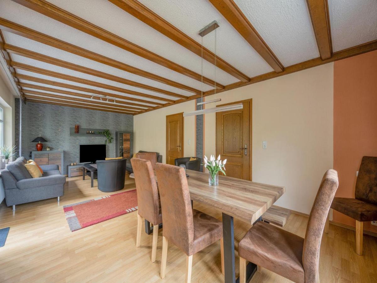 A Detached Holiday Home In A Highly Scenic Area Trierscheid Eksteriør billede