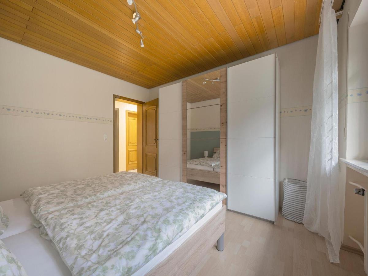 A Detached Holiday Home In A Highly Scenic Area Trierscheid Eksteriør billede