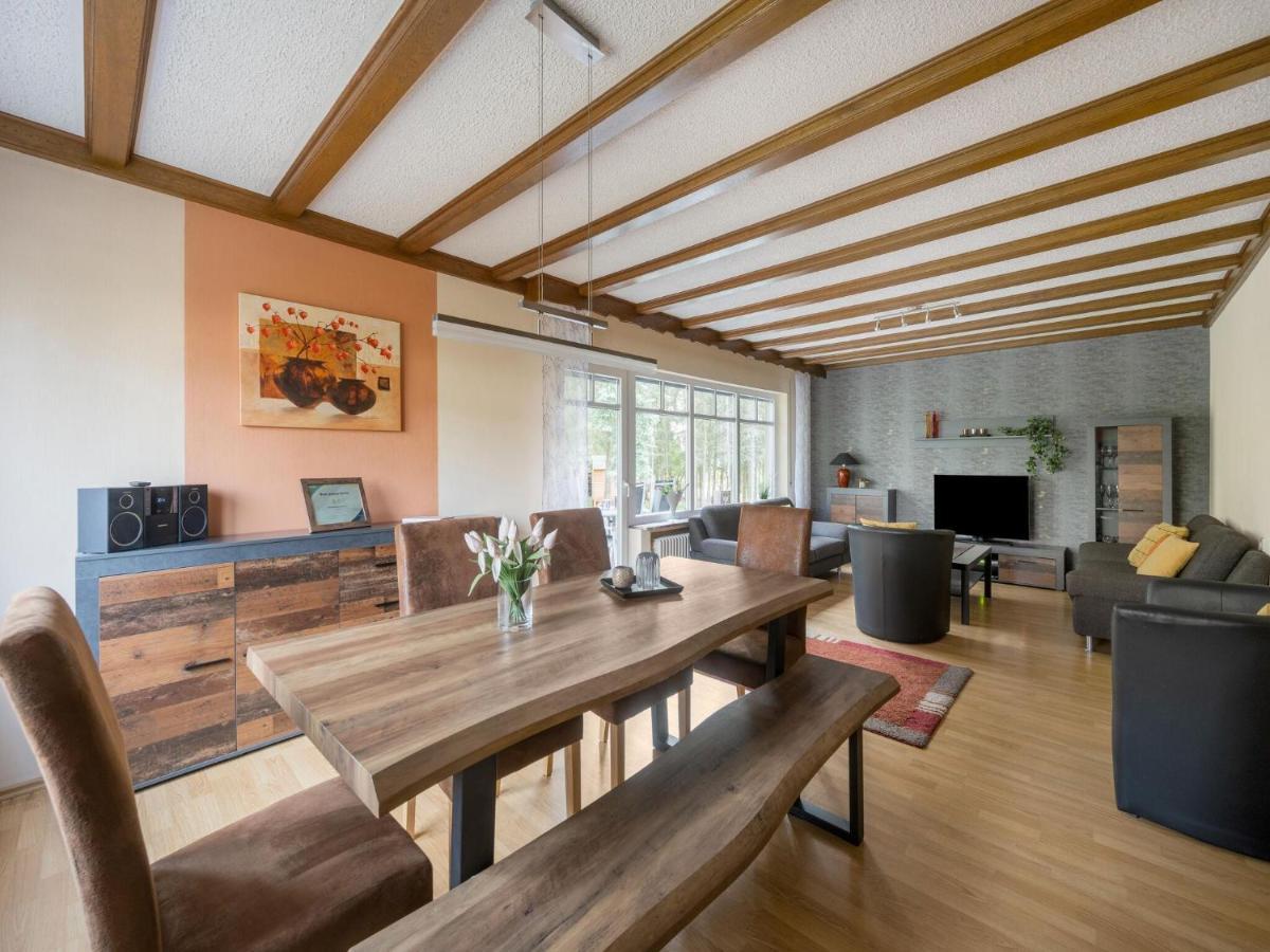 A Detached Holiday Home In A Highly Scenic Area Trierscheid Eksteriør billede
